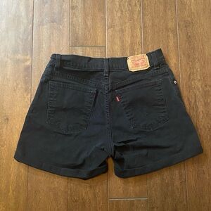 Levi’s black shorts , only worn a few times selling because they’re too big!!